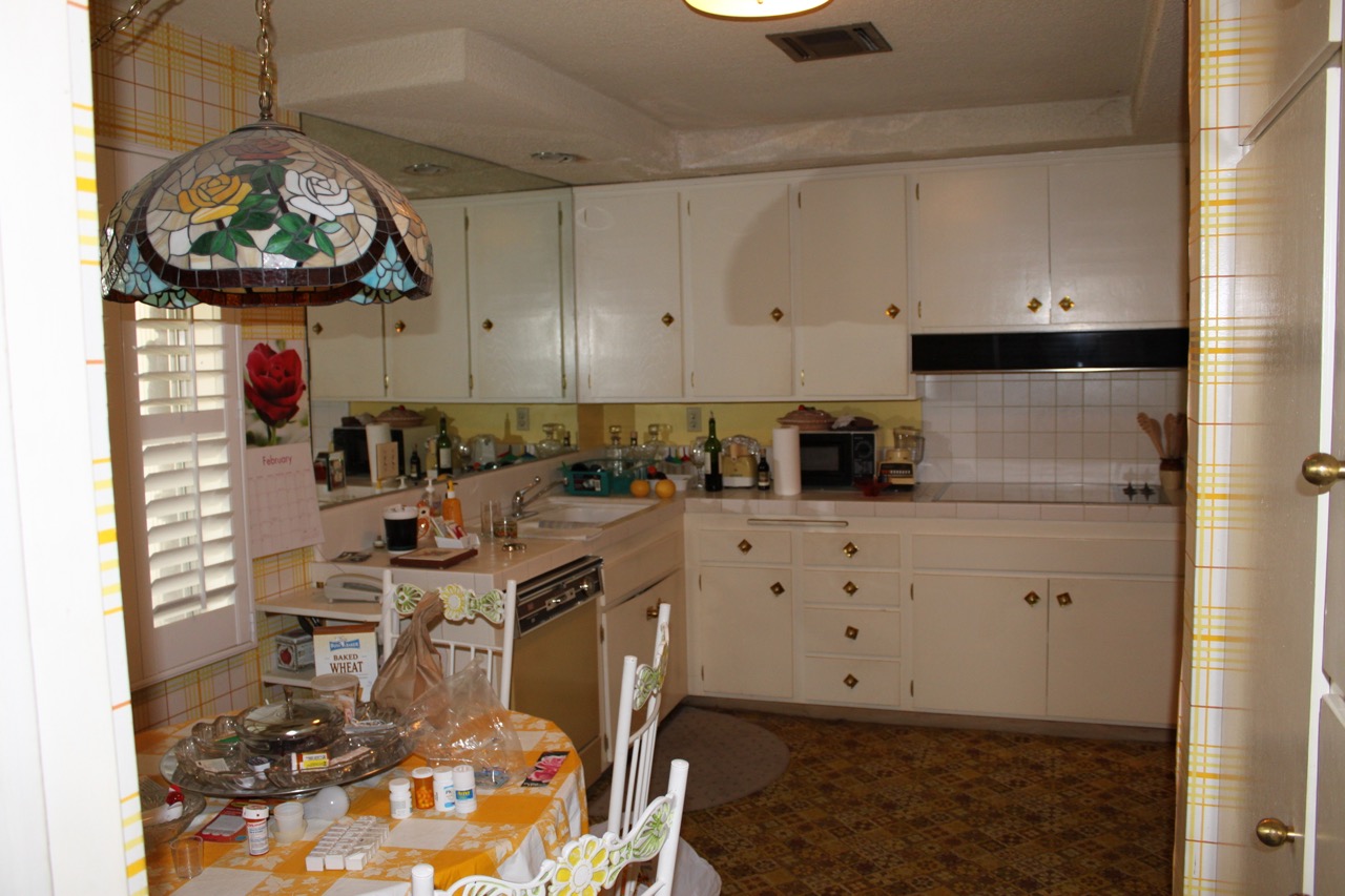 Rose kitchen before renovation